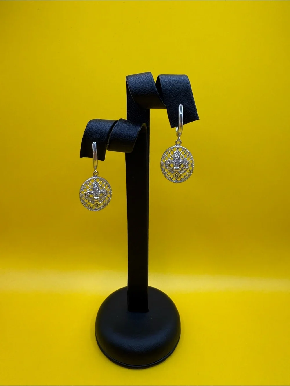 925 Sterling Silver Elegant Filigree Drop Earrings.